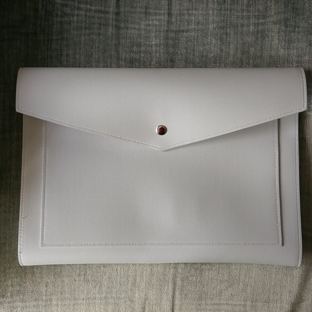 Portfolio Clutch